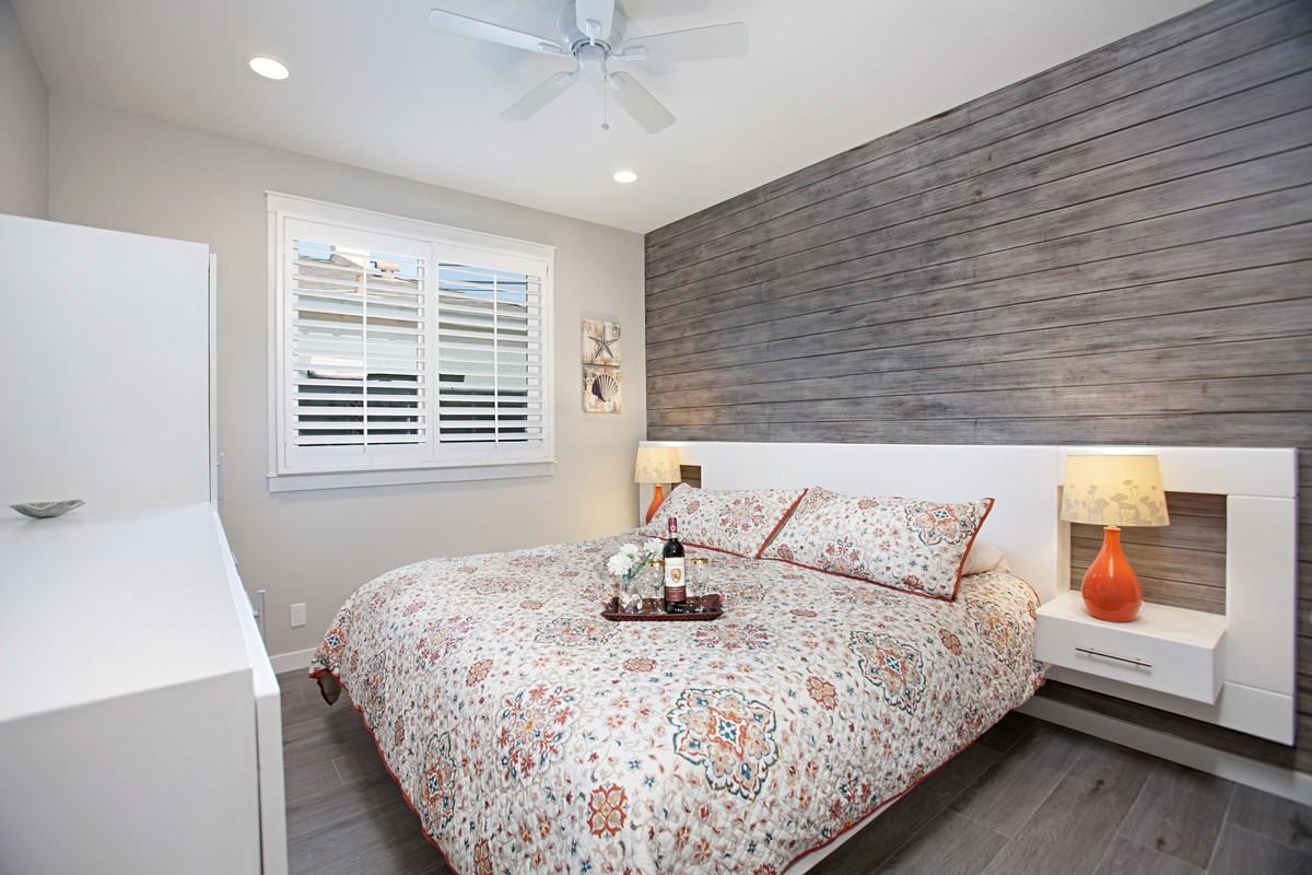 819 Dover Ct #1 - Photo 4 of 16