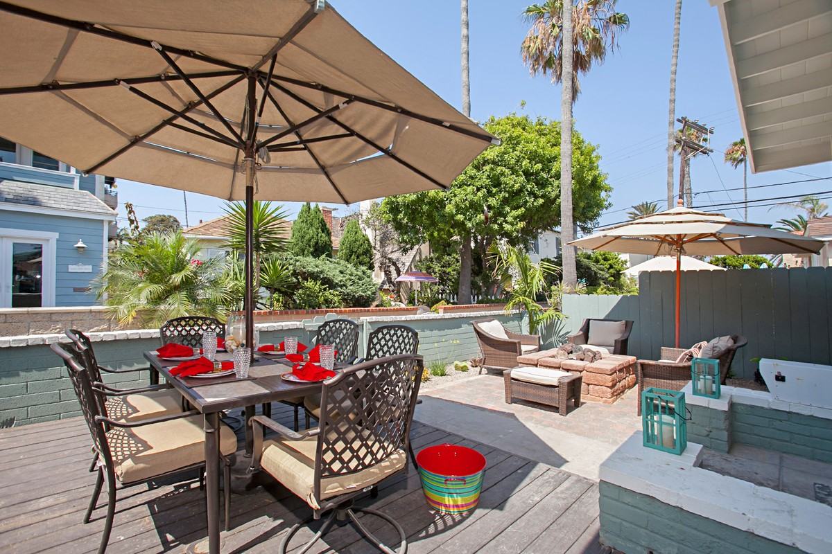 819 Dover Ct #1 - Photo 5 of 16