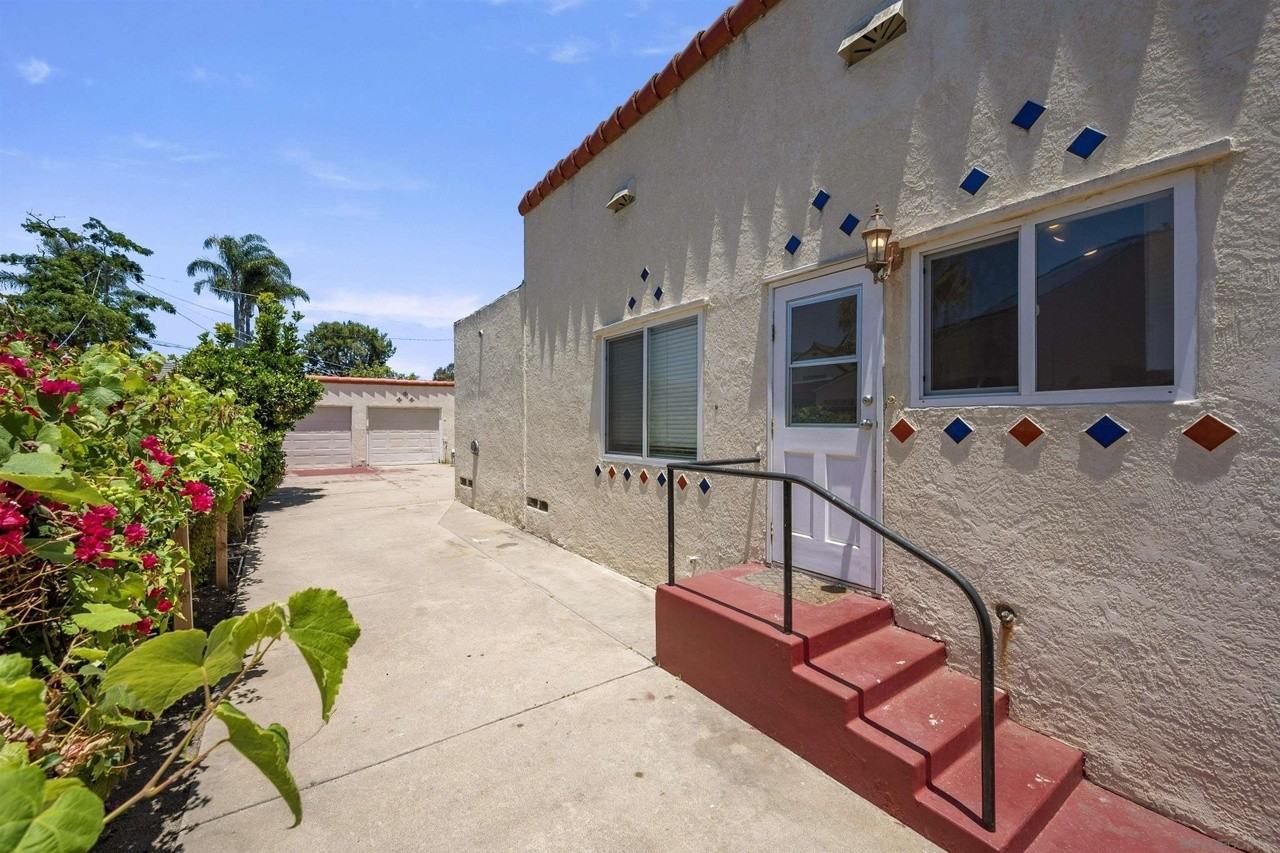 1430 Upas St #1 - Photo 4 of 20