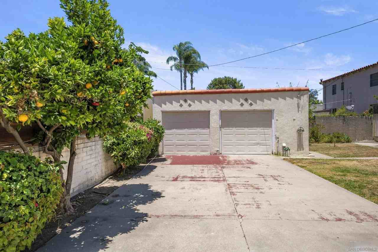 1430 Upas St #1 - Photo 6 of 20