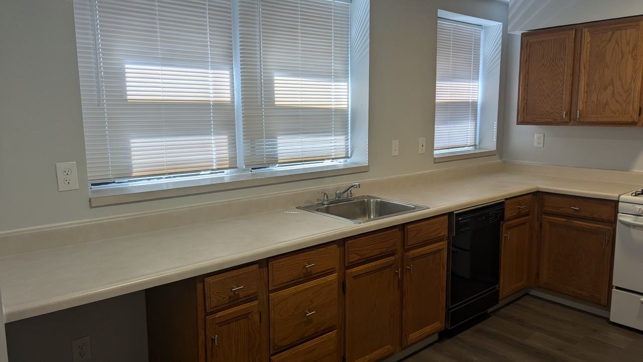 2021 Wendover St #2 - Photo 3 of 11
