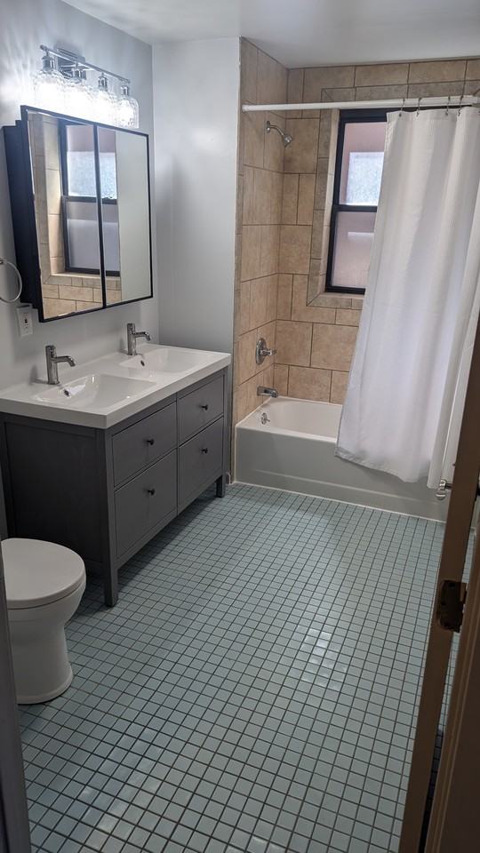2021 Wendover St #2 - Photo 4 of 11