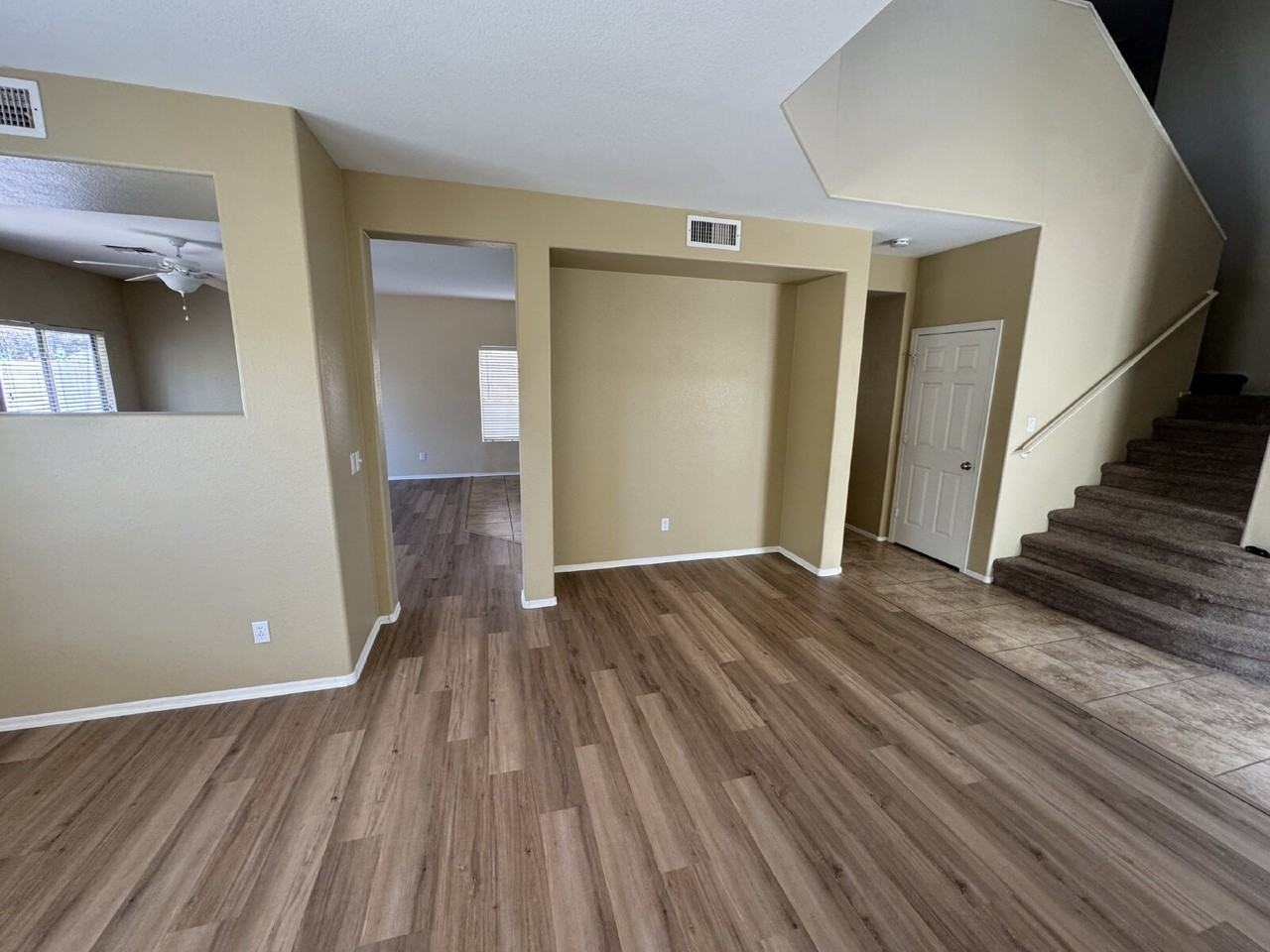 3543 W Steinbeck Ct - Photo 6 of 32