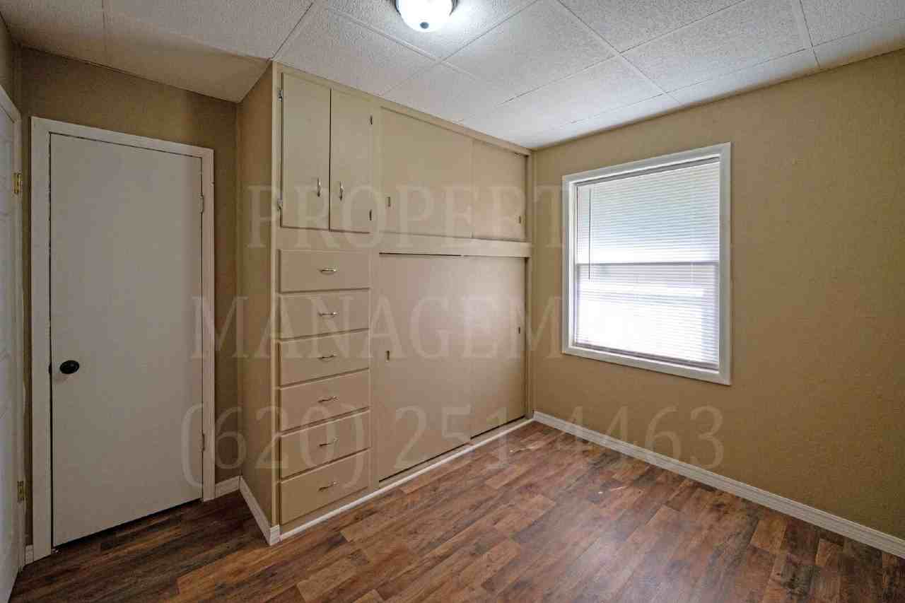 109 N Buckeye St - Photo 3 of 15