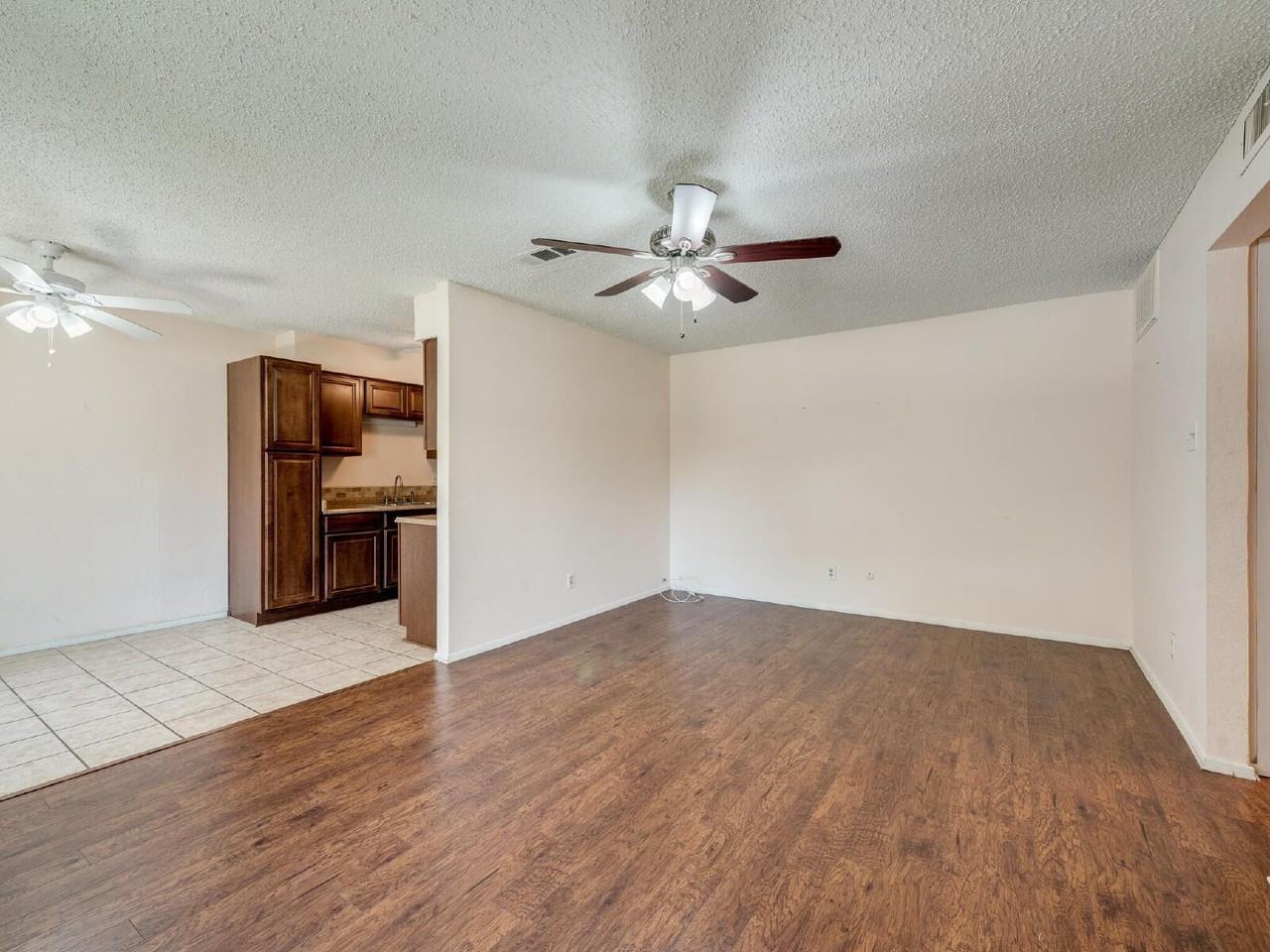 632 Timberline Dr - Photo 5 of 20