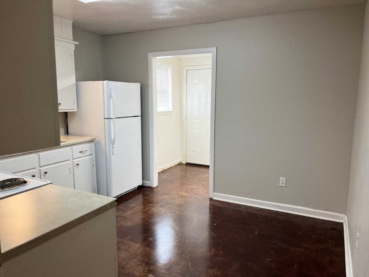 2423 22nd Pl #B - Photo 5 of 15