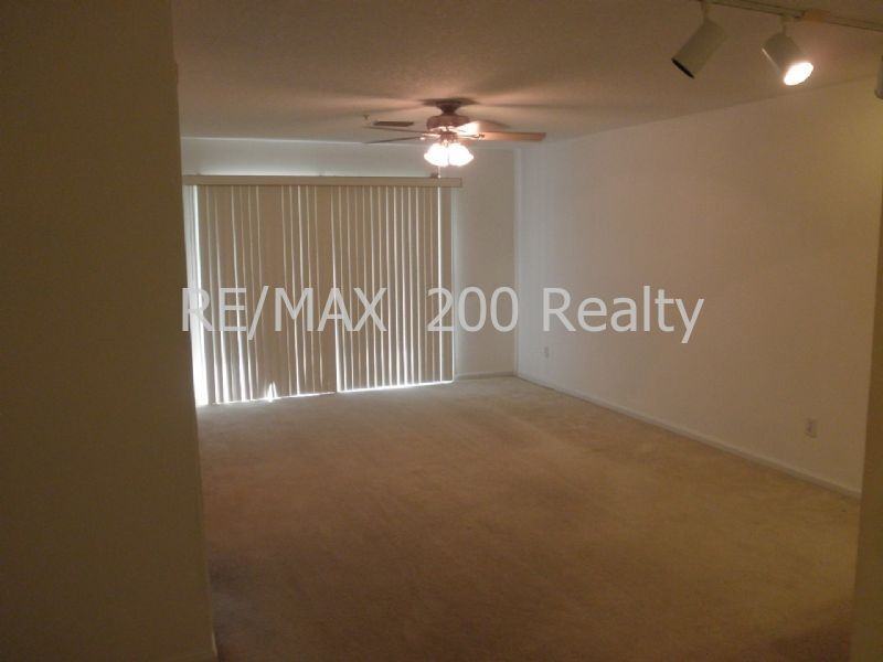 3930 Southpointe Dr - Photo 2 of 9
