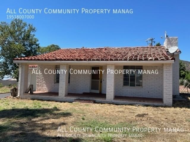 9383 Oak Glen Rd - Photo 2 of 27