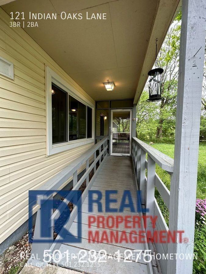 121 Indian Oaks Ln - Photo 2 of 27