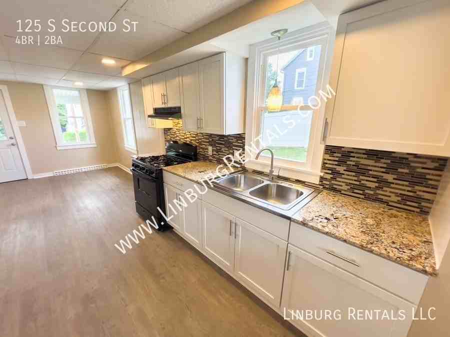 125 S 2nd St - Photo 3 of 13