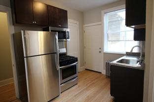 4413 N La Crosse Ave - Photo 1 of 1