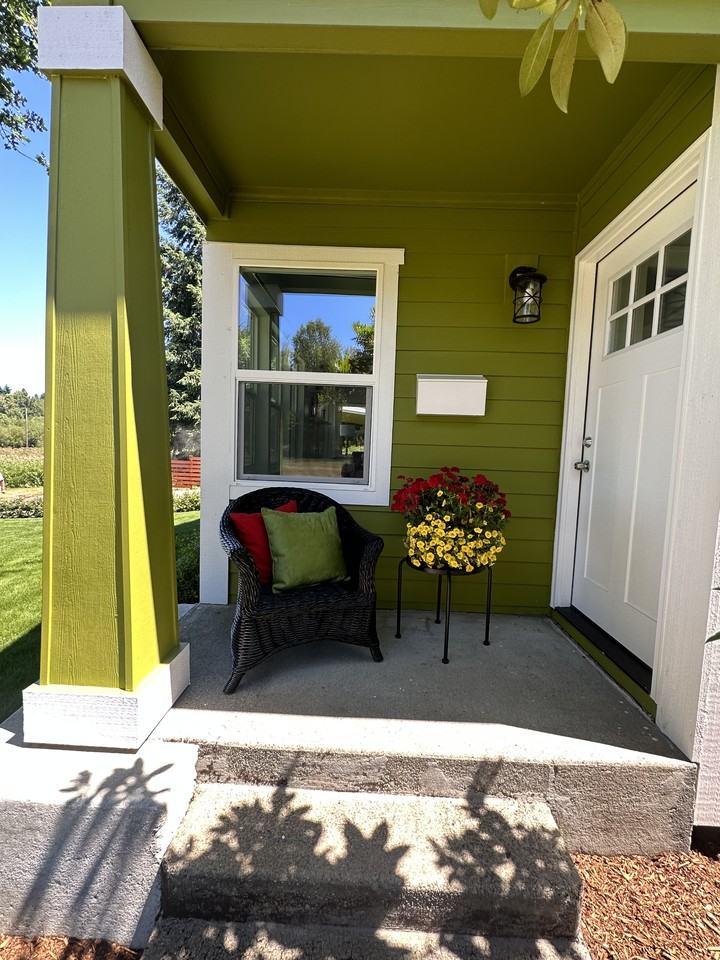 2501 Sevedge Ct Ne #NA - Photo 3 of 28