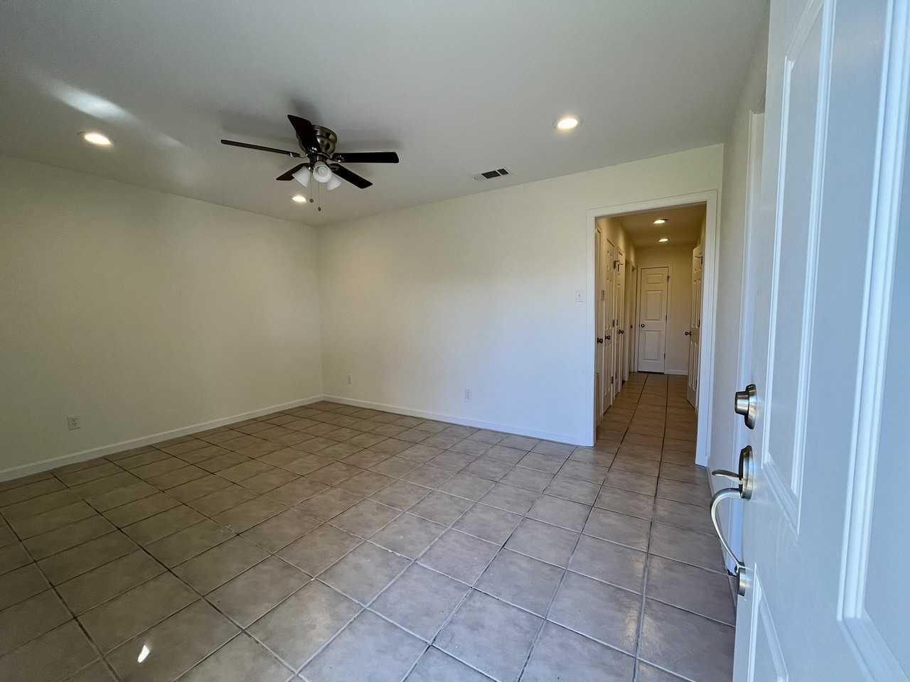 1021 Sandalwood Dr #NA - Photo 6 of 16