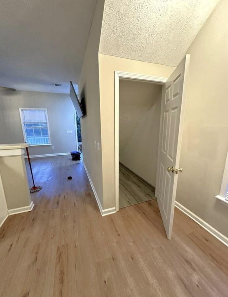 105 Tomlinson Dr #1 - Photo 7 of 19