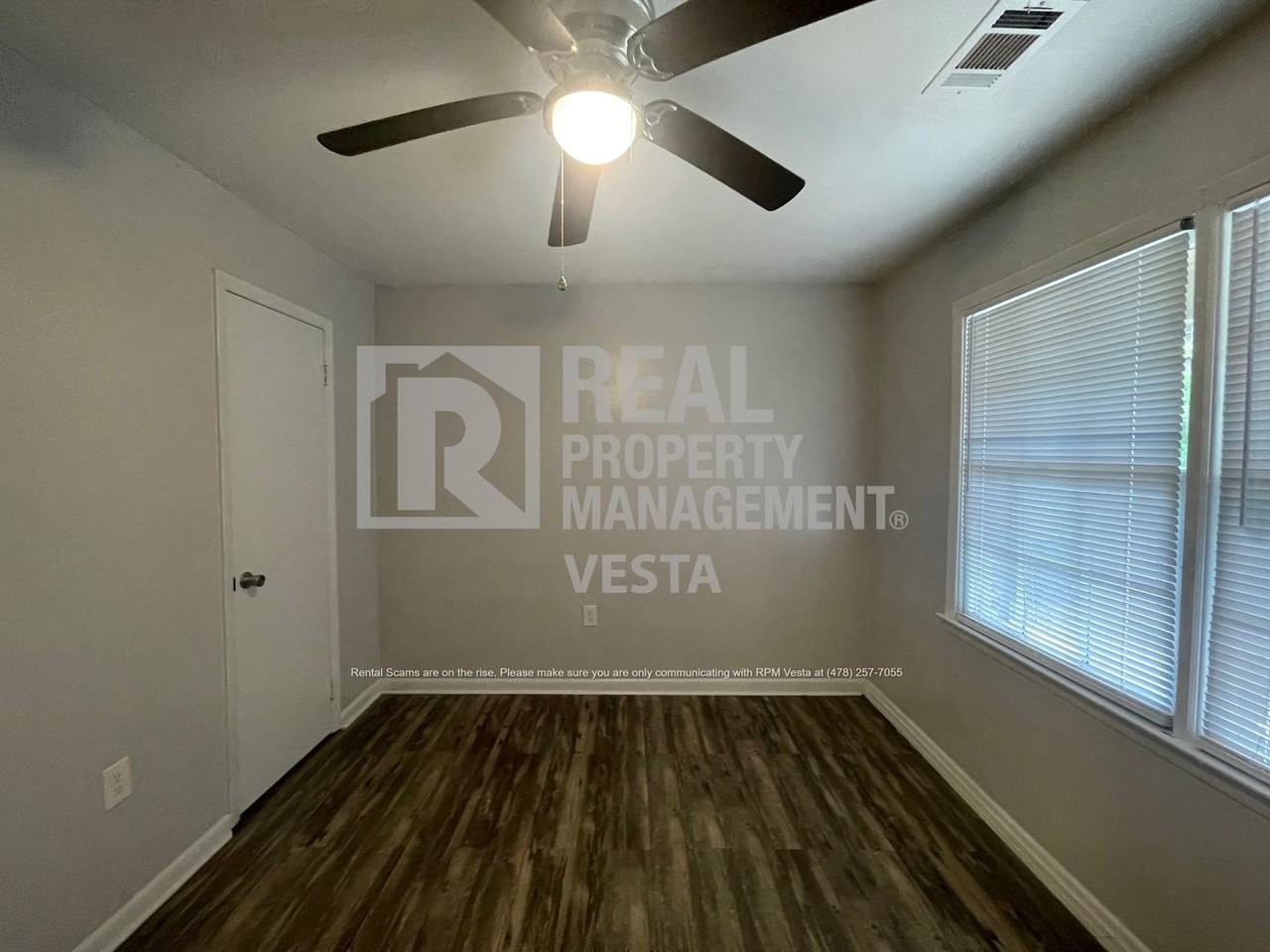 406 Russell Pkwy #8 - Photo 6 of 11