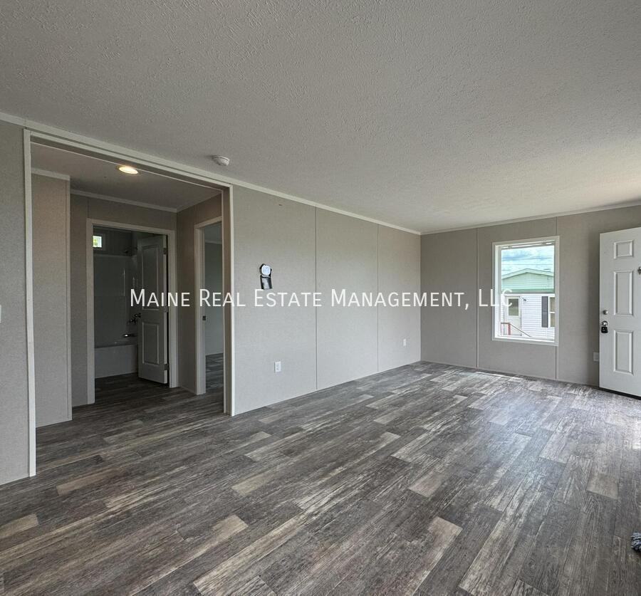 154 A St - Photo 2 of 14