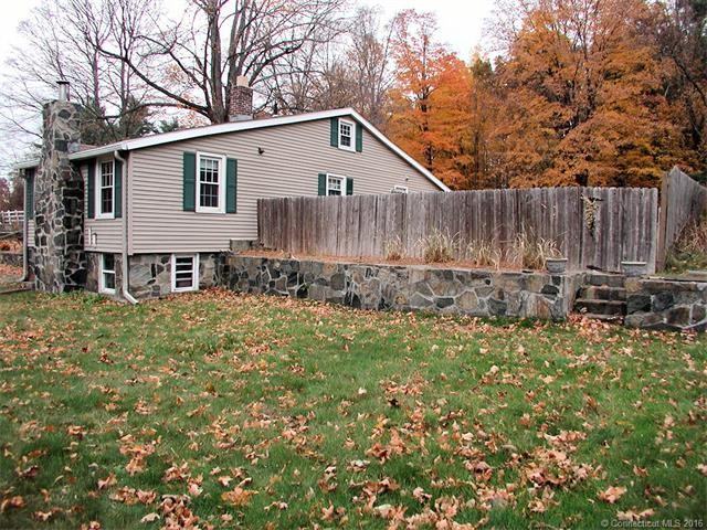 871 Main St - Photo 3 of 23