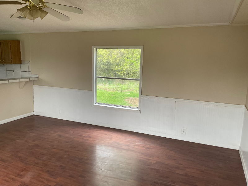 208 Forest Crk - Photo 2 of 15