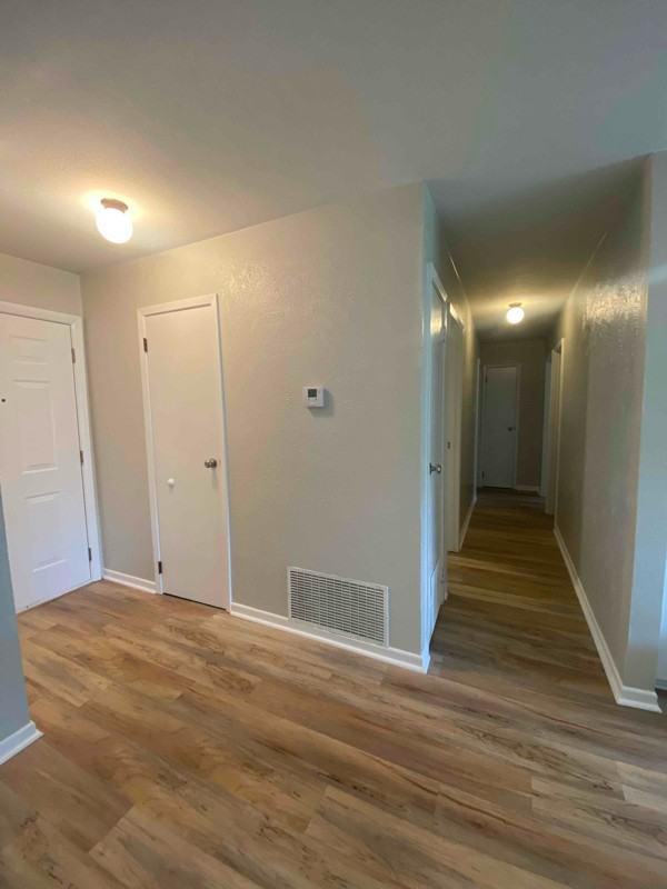 301 1st St #1216SQFT - Photo 7 of 18