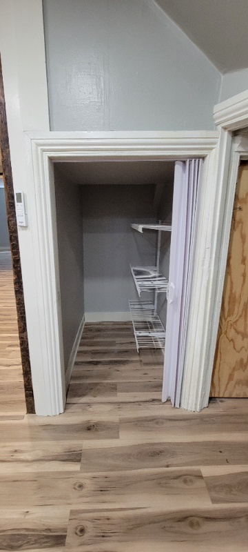 709 N 2nd St #1 - Photo 3 of 11