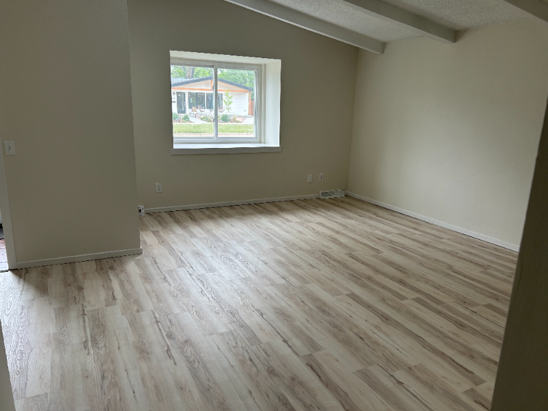 2620 Lloyd Circle - Photo 2 of 20