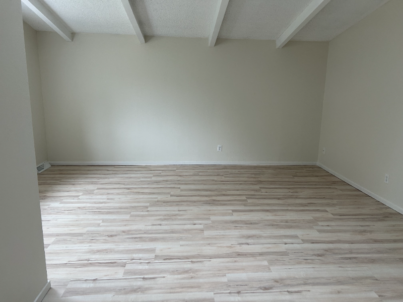 2620 Lloyd Circle - Photo 3 of 20