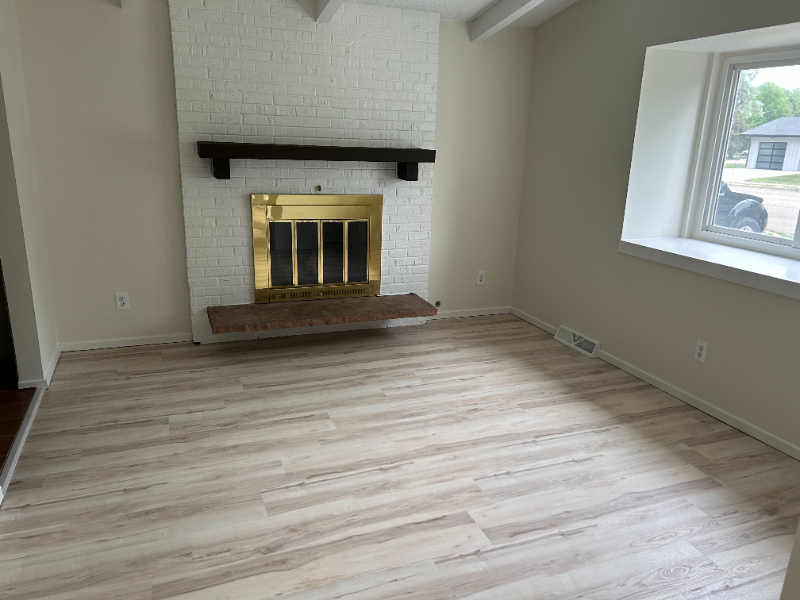 2620 Lloyd Circle - Photo 5 of 20