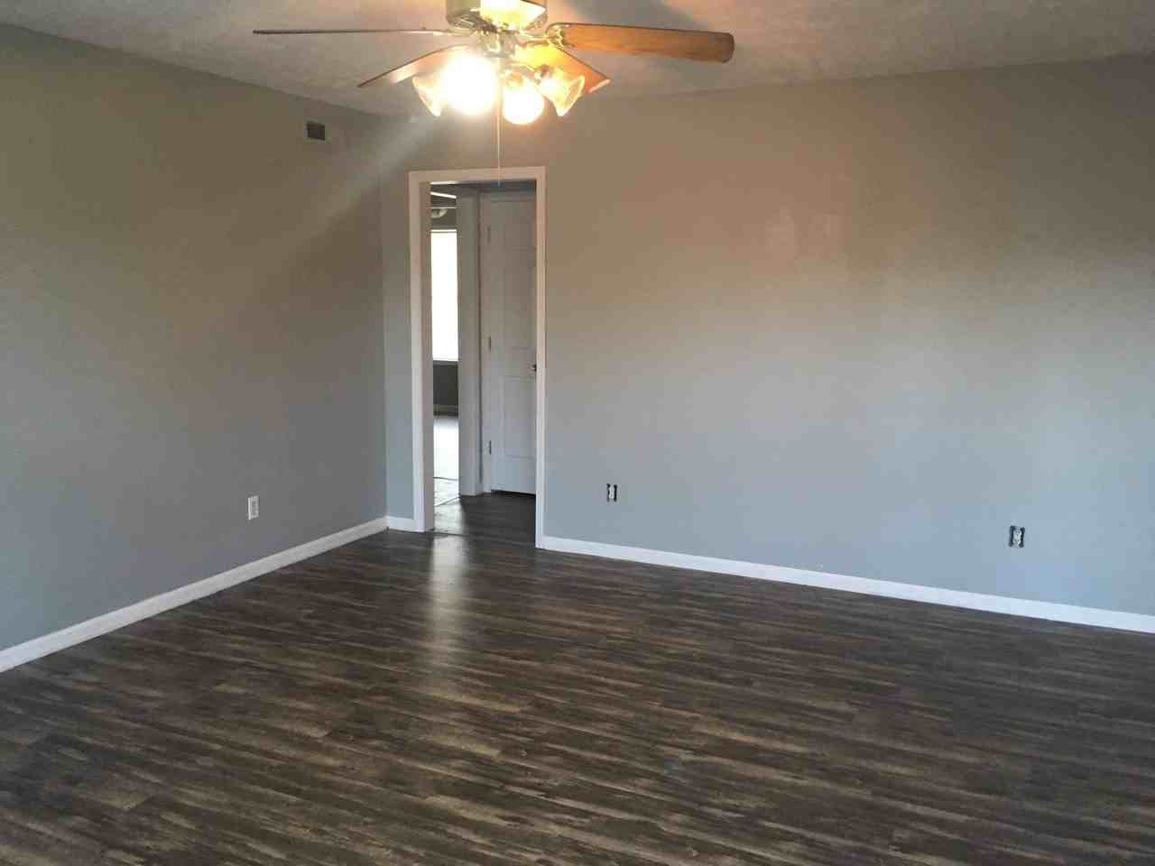 Cameron Crest - Photo 2 of 16