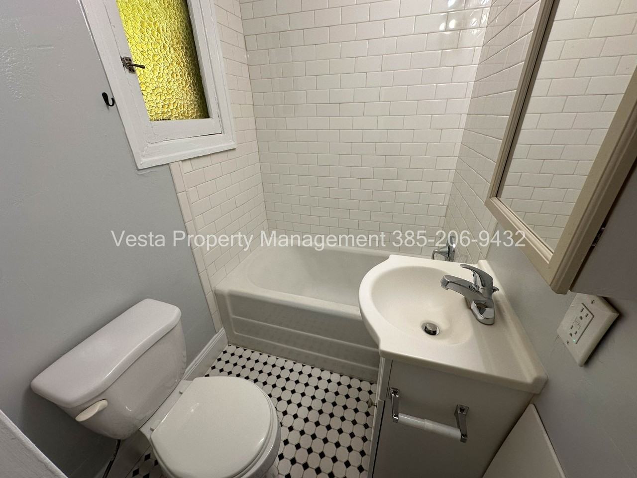 586 28th St. - Photo 5 of 5