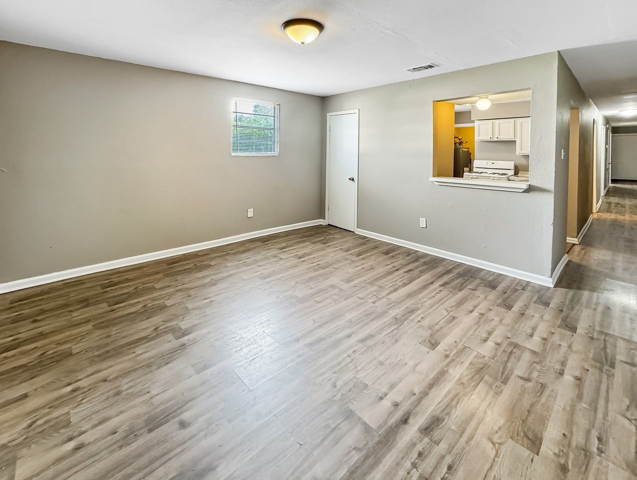 321 Robinson Avenue - Photo 6 of 6