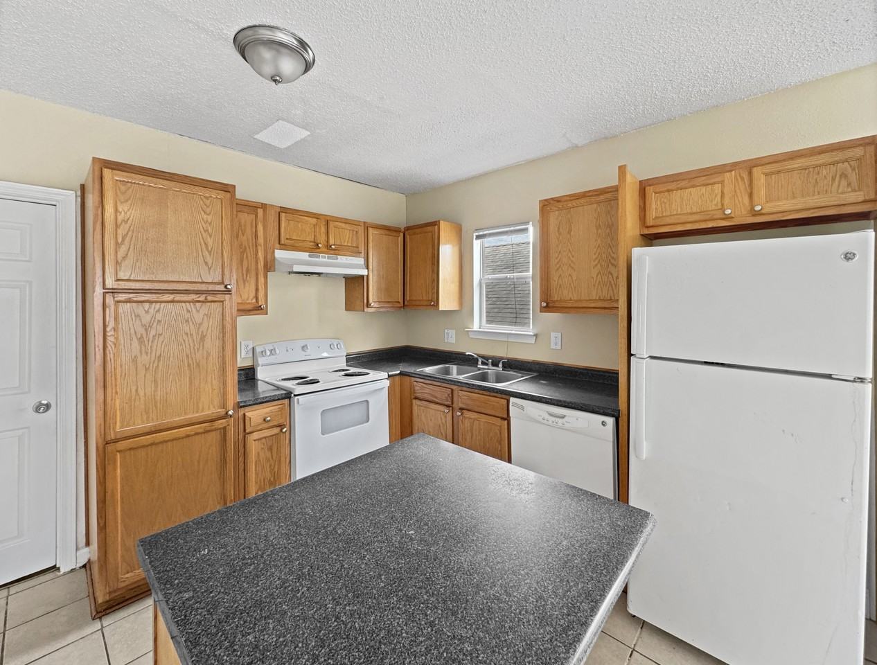 2150 North Dorgenois Street - Photo 3 of 8