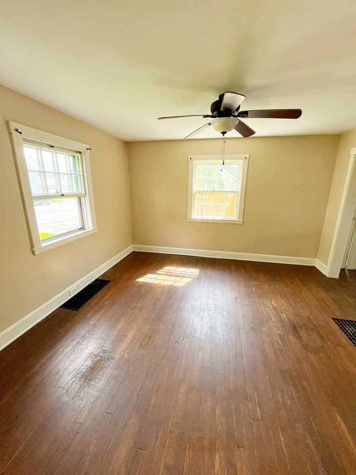 114 Katherine Street - Photo 2 of 36