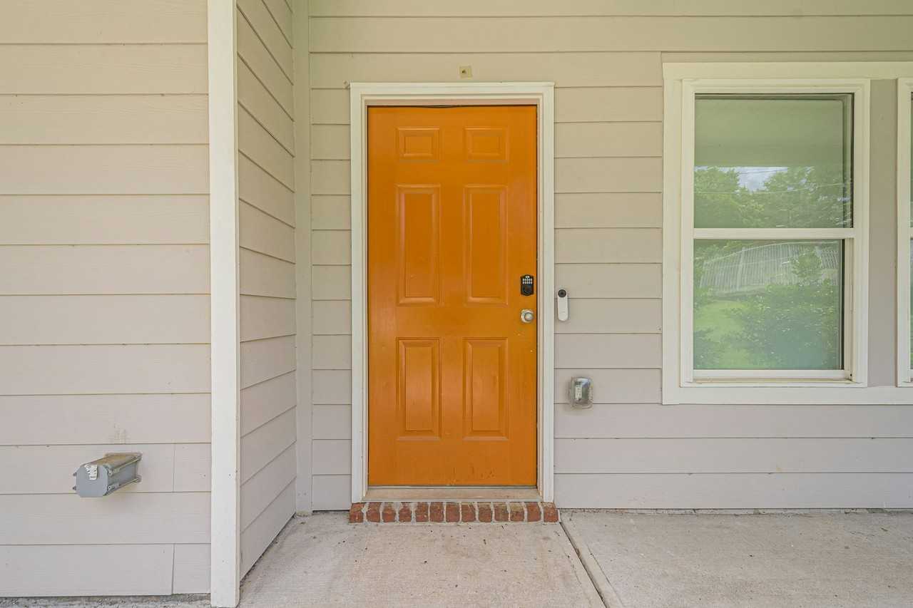 90 Cerro St Sw - Photo 3 of 37