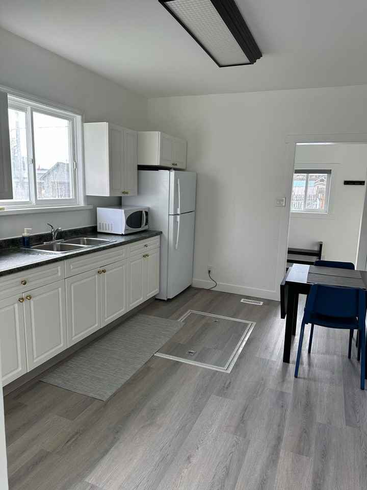 1665 300-125 - 1665 7th Avenue #1 - Photo 3 of 11