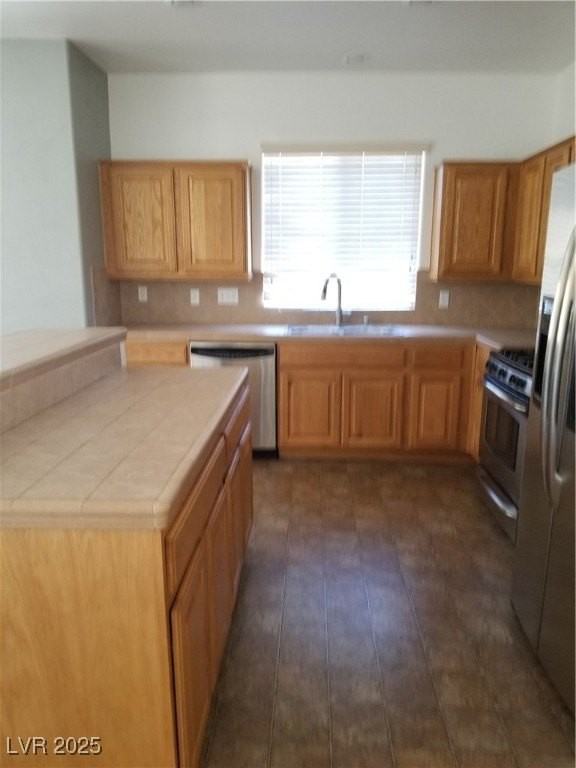 10637 Nevada Falls Ave - Photo 4 of 23