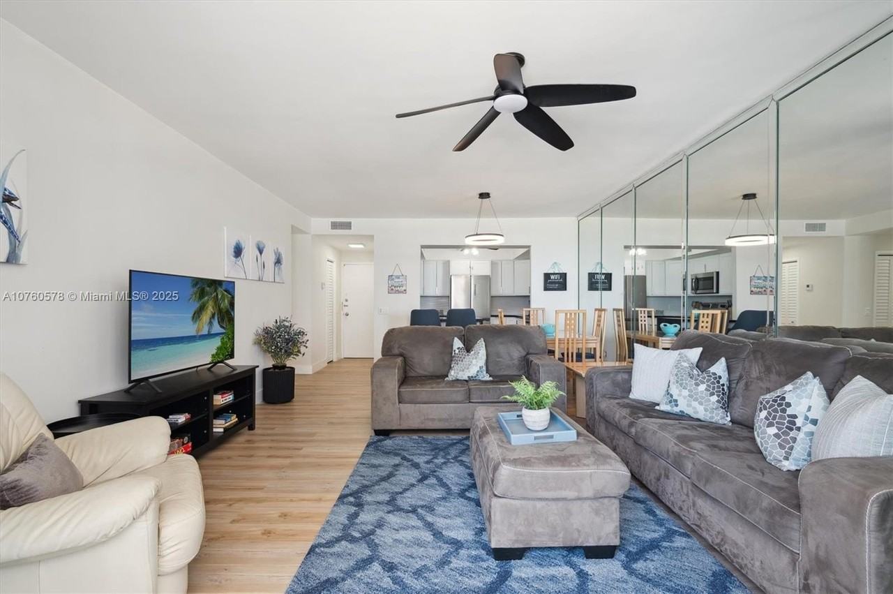 3505 S Ocean Dr #710 - Photo 6 of 16