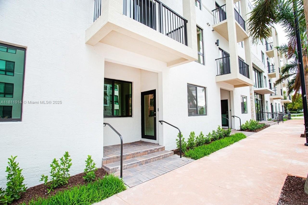 8167 Northwest 41st Street #E104