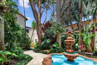 56 S Hibiscus Dr - Photo 1 of 1