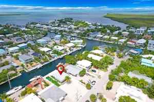 featured image of 125 Gardenia St