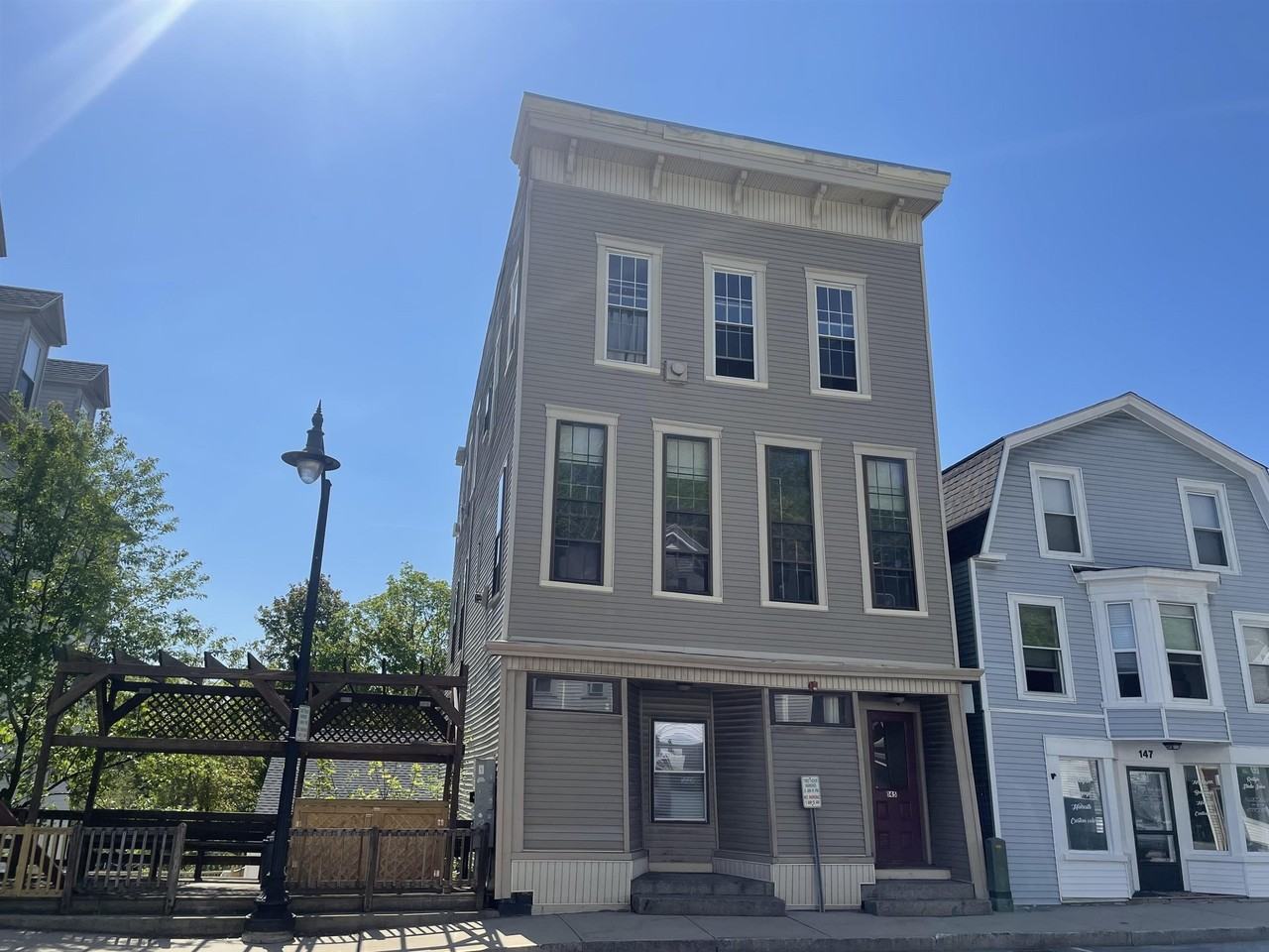 145 Main St #7 - Photo 2 of 17