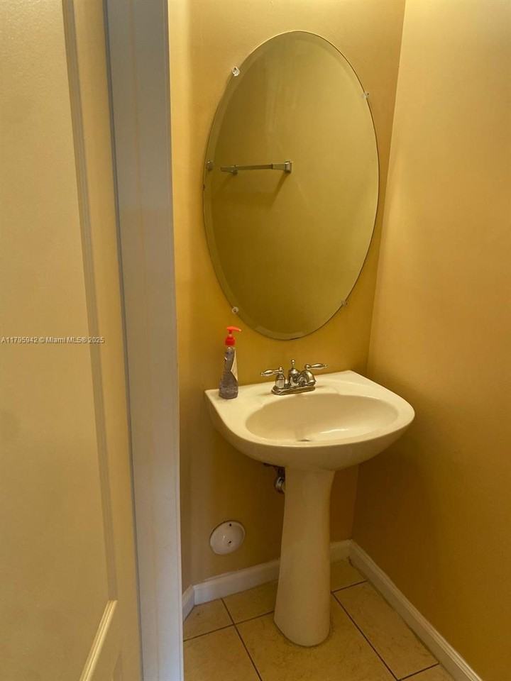 2832 Sw 81st Ave #1303 - Photo 3 of 8