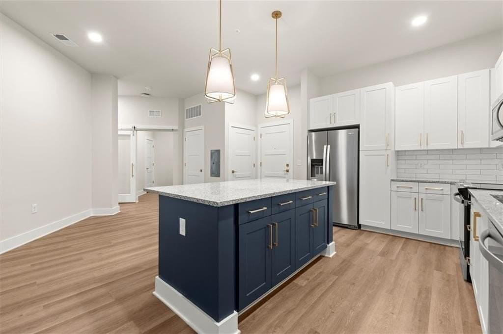 2648 Sandy Plains Rd - Photo 6 of 44