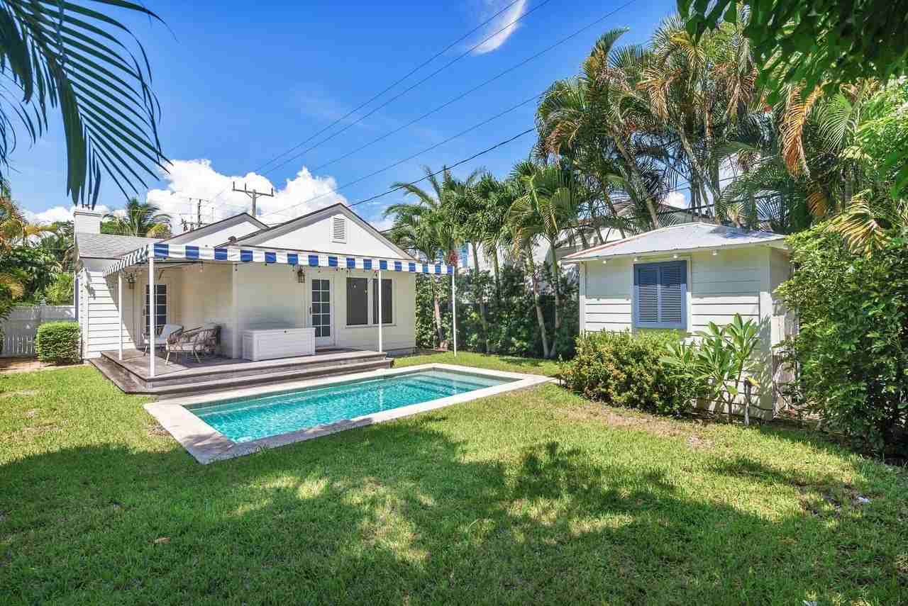 231 Cocoanut Row - Photo 4 of 27