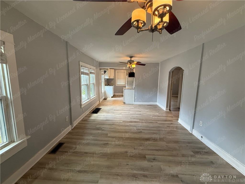 185 N Northampton Ave - Photo 5 of 20