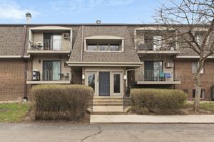 featured image of 124 E Bailey Rd ##J