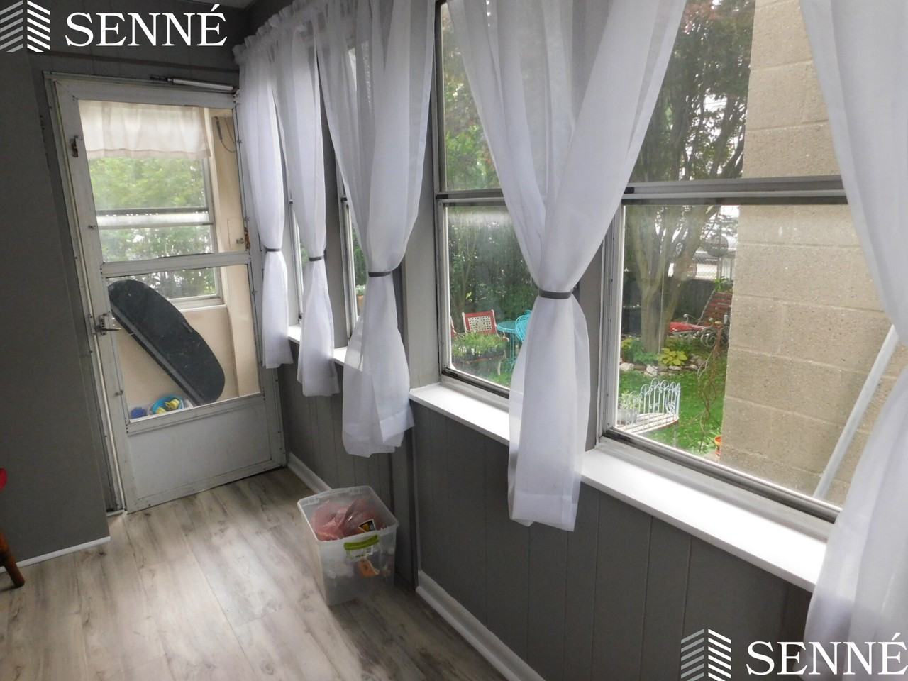 104 Lexington St - Photo 7 of 8