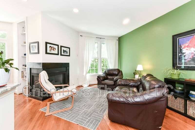 2719 Pembsly Dr - Photo 2 of 28