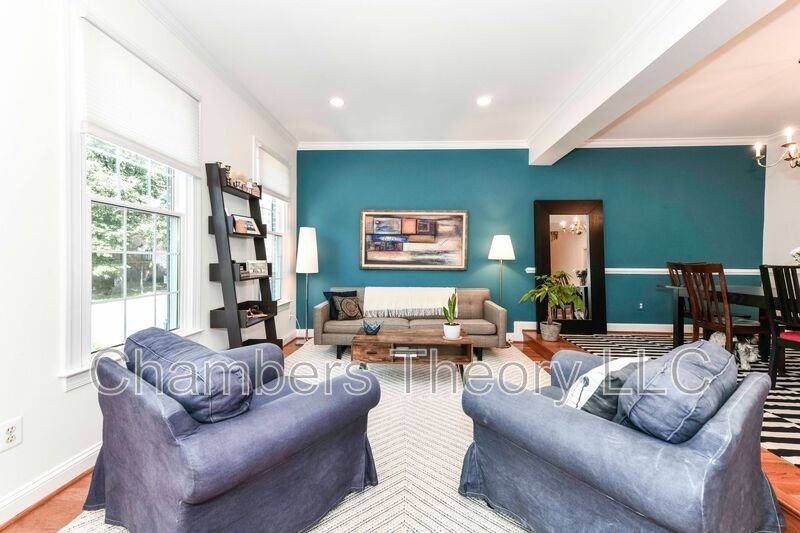 2719 Pembsly Dr - Photo 3 of 28