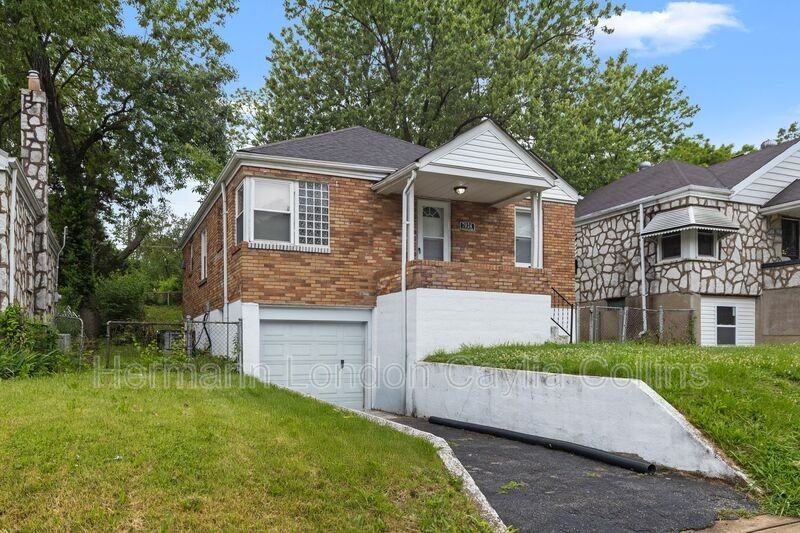 7024 Claremore Dr - Photo 2 of 23