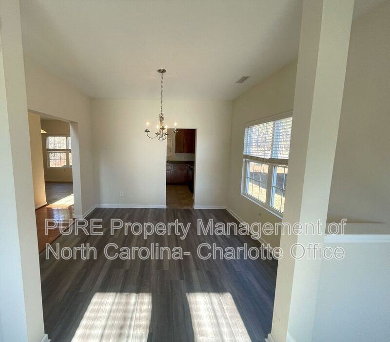 705 Weeping Willow Dr - Photo 6 of 26